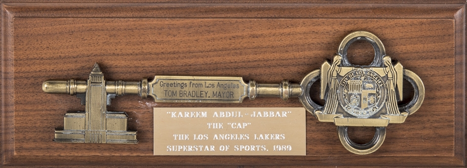 Key To The City Of Los Angeles Presented To "The Cap" Kareem Abdul-Jabbar By Mayor Tom Bradley In Presentation Box (Abdul-Jabbar LOA)